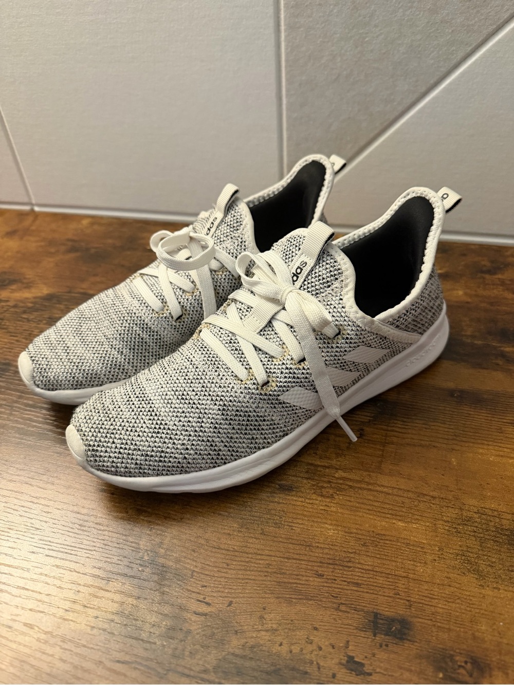 Adidas Size 7.5 Cloud Foam Pure 2.0 Women’s  Sneakers Shoes Grey/White